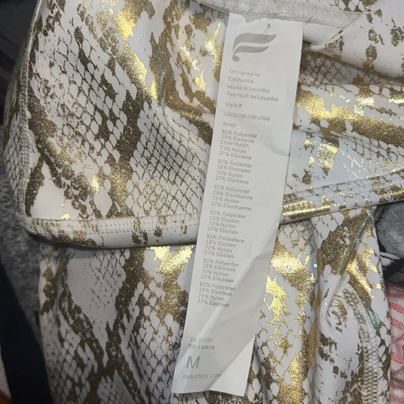 Fabletics Define PowerHold High-Waisted 7/8 Legging in Copper Foil Snake Medium - Picture 5 of 11